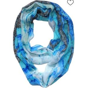 FRAAS Tropical Storm Light Turquoise Loop Scarf